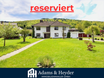 Traumhaftes, sehr gepflegtes 1-2 Familienhaus mit großem Garten in sehr ruhiger Lage in Gieselwerder an der Weser, 34399 Wesertal, Haus