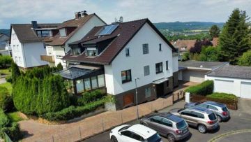 Hochwertig modernisierte DHH in ruhiger Lage, 34132 Kassel, Haus