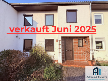 ruhig gelegenes & sonniges Reihenmittelhaus mit schönem Garten in Kassel-Süsterfeld/Helleböhn, 34134 Kassel, Haus