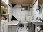 EG Badezimmer - Preissenkung! Viel Wohnfläche mit Charme für wenig Geld!
