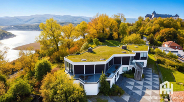Herrschaftlicher Blick auf den Edersee und Schloß Waldeck, 34513 Waldeck, Mehrfamilienhaus