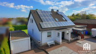 Außen vorne Links - ***Ihr neues Zuhause: Platz, Licht und Lebensqualität mit PV-Anlage***