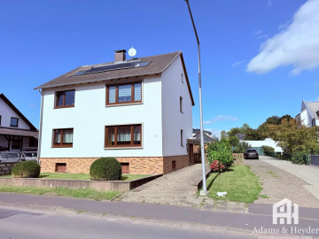 Gepflegtes 2-Familienhaus in Vellmar mit variablen Nutzungsmöglichkeiten, 34246 Vellmar, Zweifamilienhaus