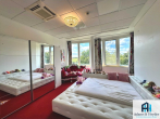 Schlafzimmer 1. Obergeschoss - Einzigartiges Wohn- & Bürogebäude mit beeindruckendem Fernblick, zeitnah freiwerdend
