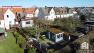 Ansicht Haus mit kompletten Garten - Sonnig & ruhig gelegenes Reihenendhaus in Kassel-Forstfeld