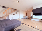 Wohnzimmer mit Treppenaufgang - sonnige & ruhige 3-Zi-Maisonette-Whg mit großem Balkon in Weende