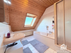 Badezimmer, Bild 2 - sonnige & ruhige 3-Zi-Maisonette-Whg mit großem Balkon in Weende